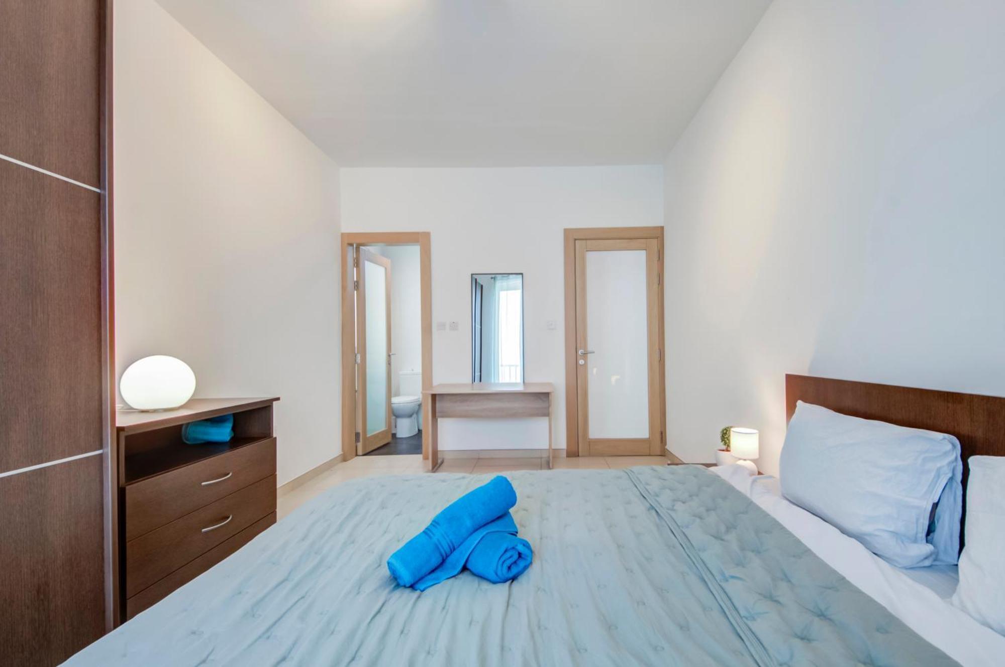 Modern 2Br Apt With Balconies In St Julians, Paceville - Apt 5 By Vaganza Сент Джулианс Экстерьер фото