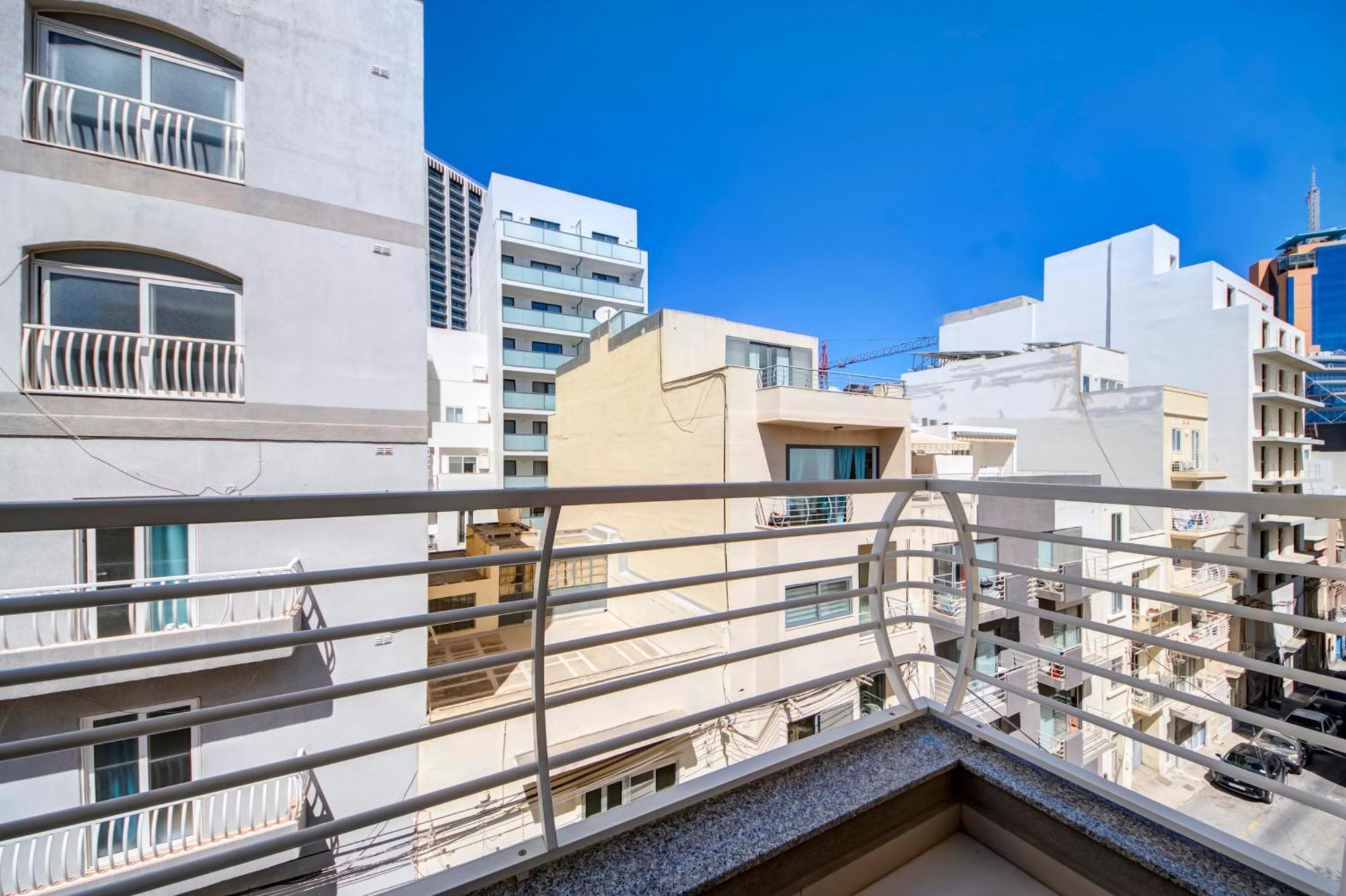 Modern 2Br Apt With Balconies In St Julians, Paceville - Apt 5 By Vaganza Сент Джулианс Экстерьер фото
