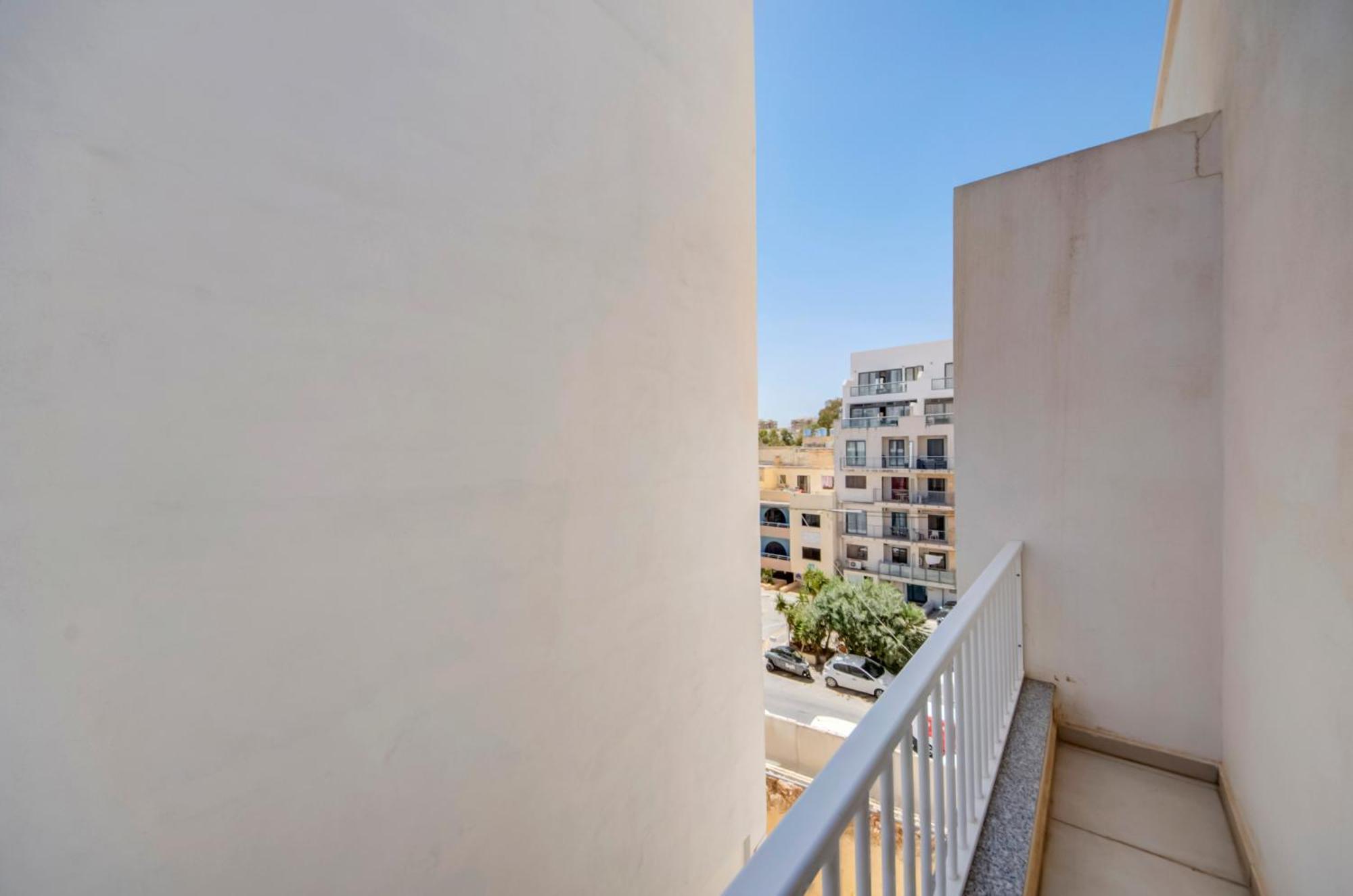 Modern 2Br Apt With Balconies In St Julians, Paceville - Apt 5 By Vaganza Сент Джулианс Экстерьер фото