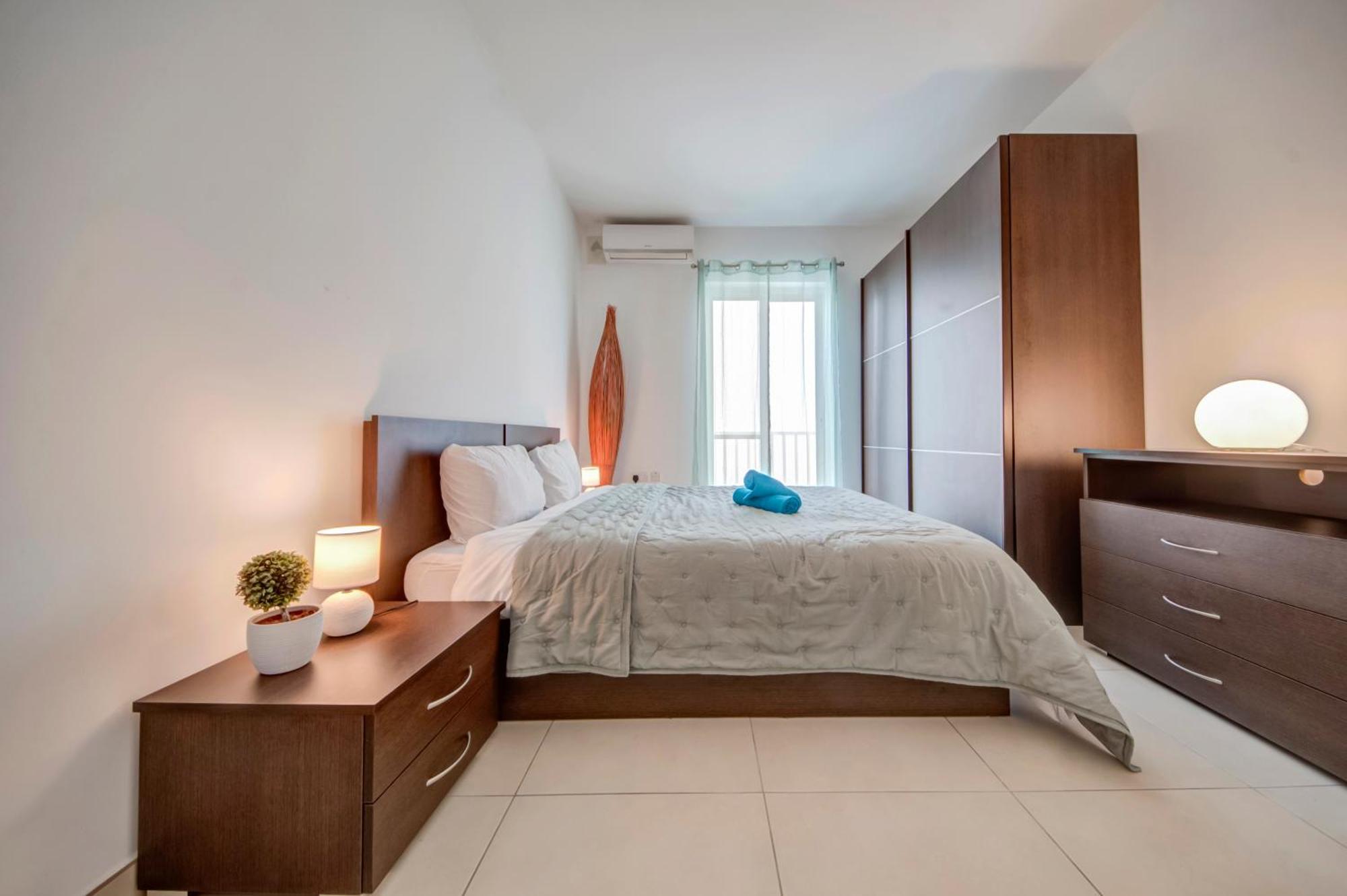 Modern 2Br Apt With Balconies In St Julians, Paceville - Apt 5 By Vaganza Сент Джулианс Экстерьер фото